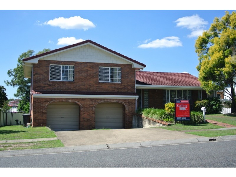 4 Tristan Street, Carindale QLD 4152