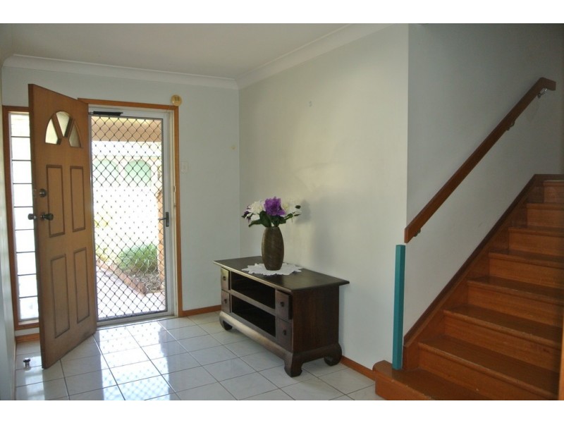 4 Tristan Street, Carindale QLD 4152