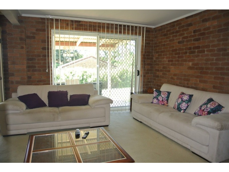 4 Tristan Street, Carindale QLD 4152