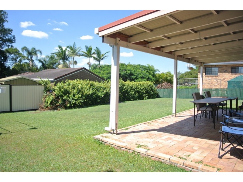 4 Tristan Street, Carindale QLD 4152