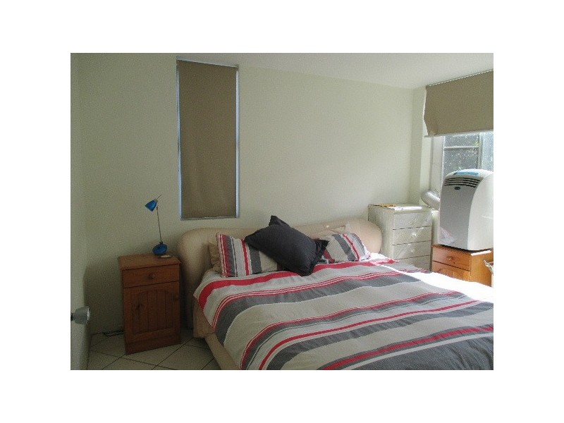 1/15 Wambool Street, Bulimba QLD 4171