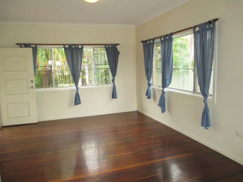 110 Oateson Skyline Drive, Seven Hills QLD 4170
