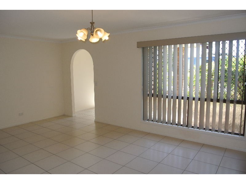 105 Bridgnorth Street, Carindale QLD 4152