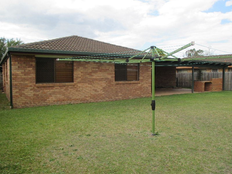 105 Bridgnorth Street, Carindale QLD 4152