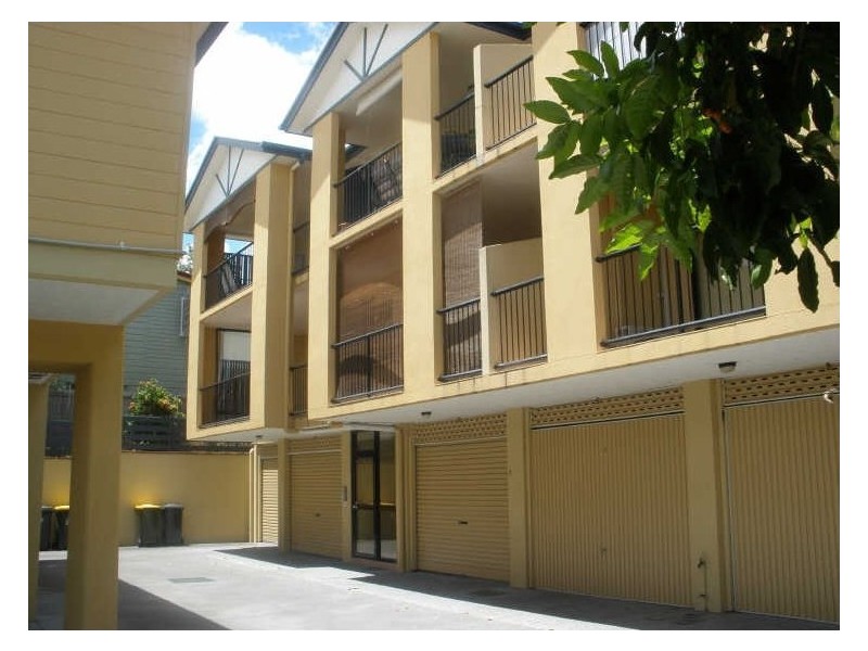 4/64 Longlands Street, East Brisbane QLD 4169