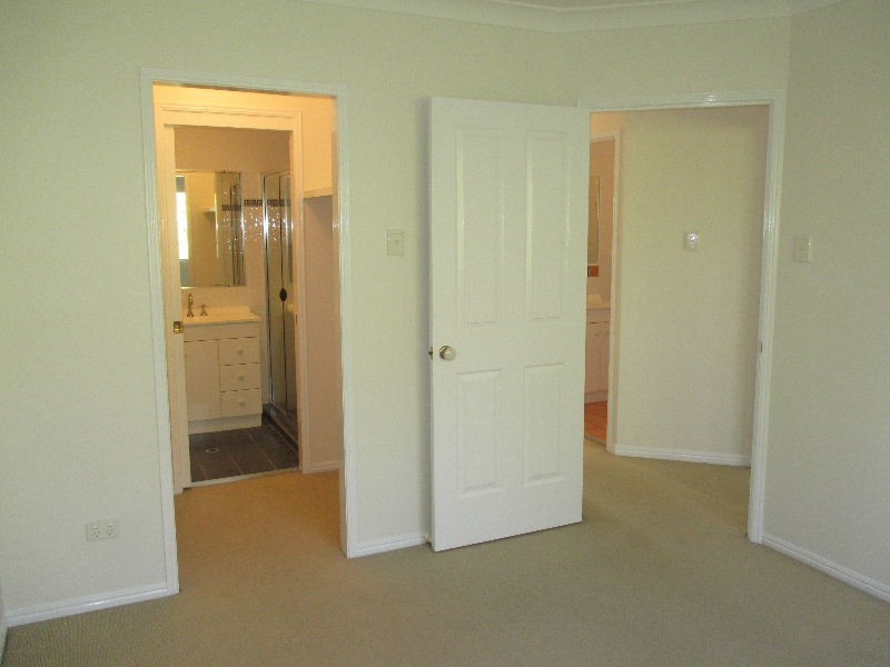 4/64 Longlands Street, East Brisbane QLD 4169