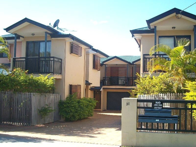 4/31 Dickenson Street, Carina QLD 4152