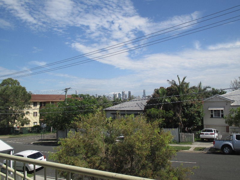 1/48 Dunellan Street, Greenslopes QLD 4120