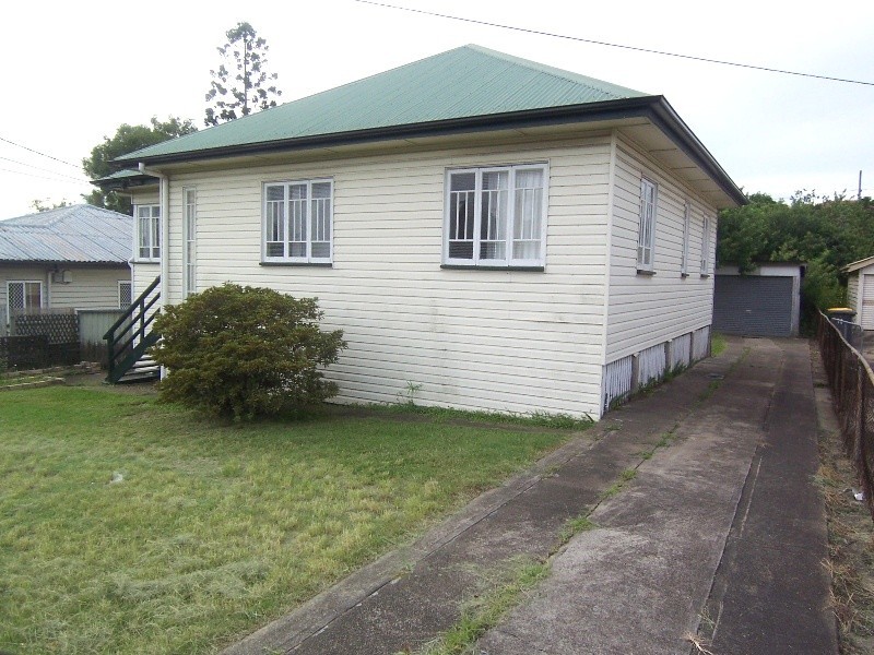 96 Stanley Road, Camp Hill QLD 4152