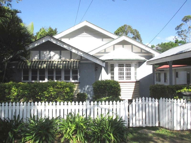 41 Clara Street, Camp Hill QLD 4152