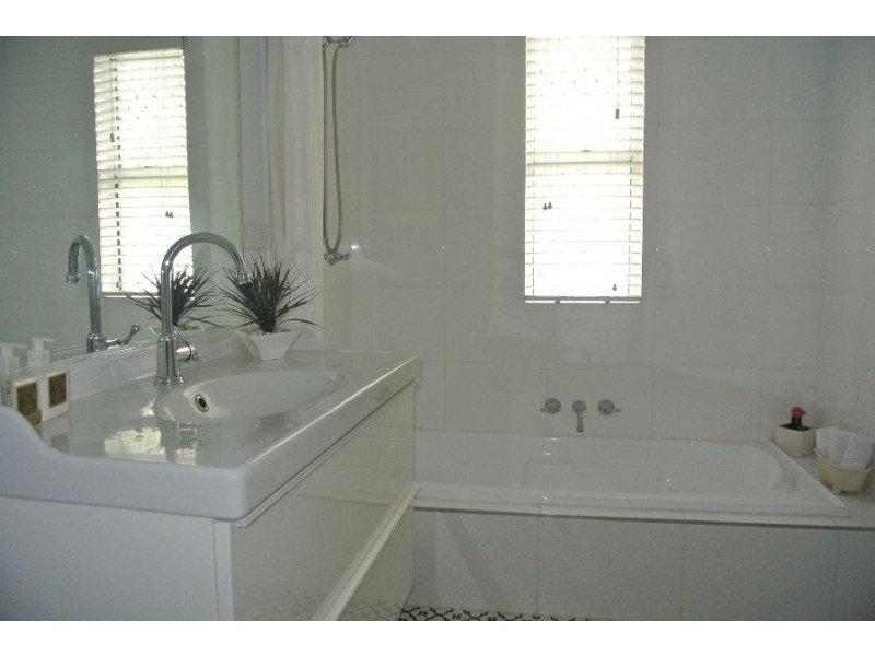 178 Chataway Street, Carina Heights QLD 4152