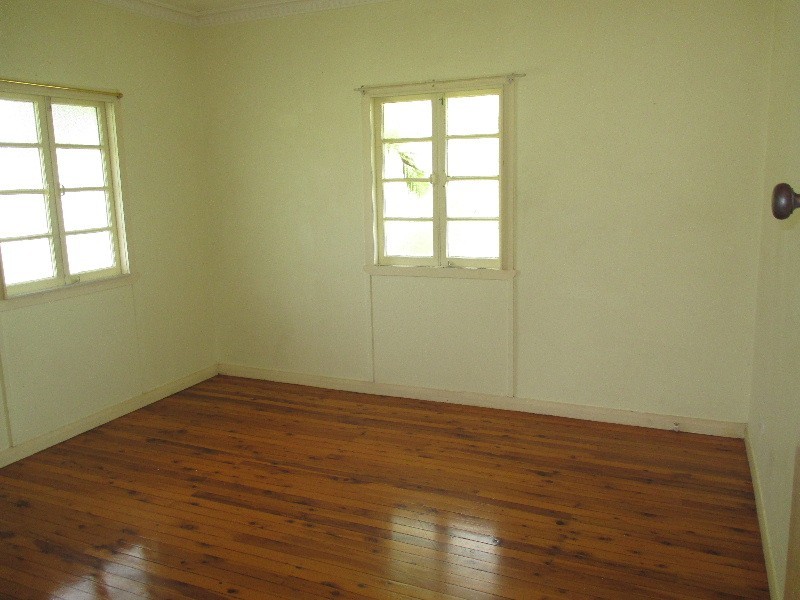 897 Old Cleveland Road, Carina QLD 4152