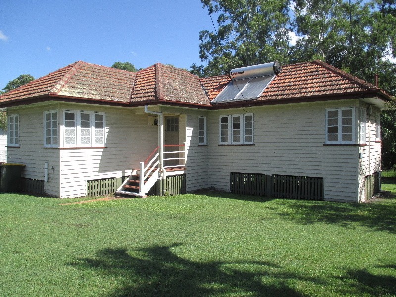 897 Old Cleveland Road, Carina QLD 4152