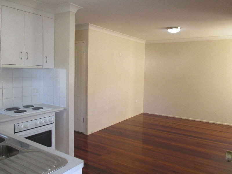 3/12 Robbies Avenue, Carina QLD 4152