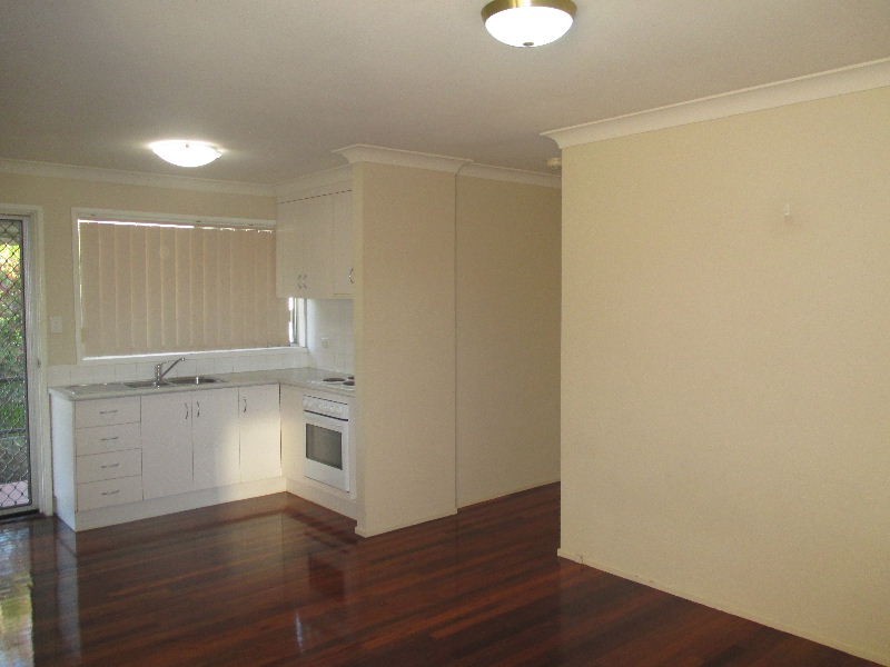 3/12 Robbies Avenue, Carina QLD 4152