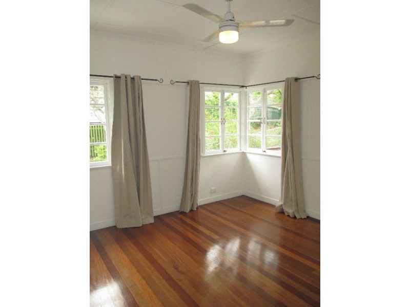 8 Summerville Street, Carina Heights QLD 4152