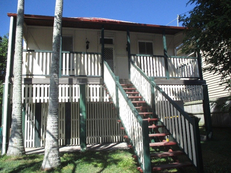 139 Temple Street, Coorparoo QLD 4151