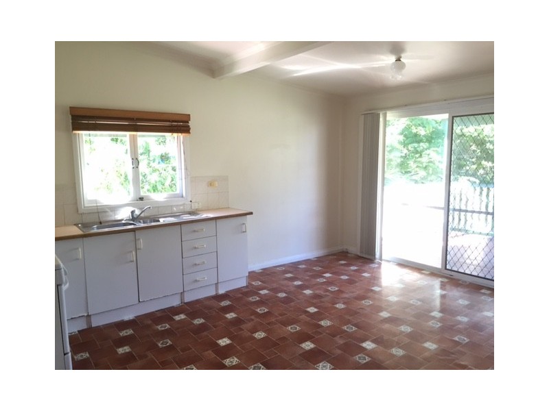 139 Temple Street, Coorparoo QLD 4151