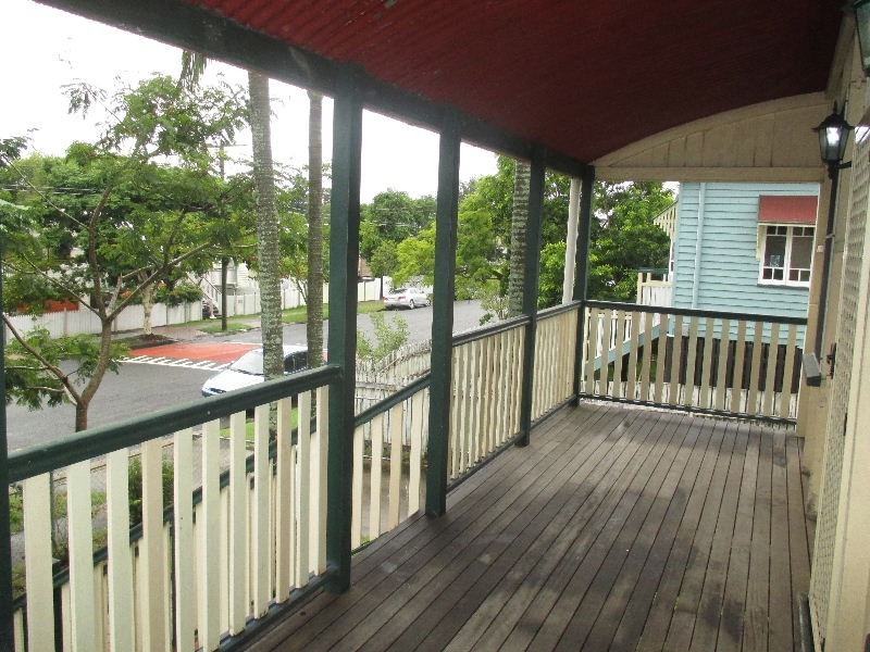 139 Temple Street, Coorparoo QLD 4151