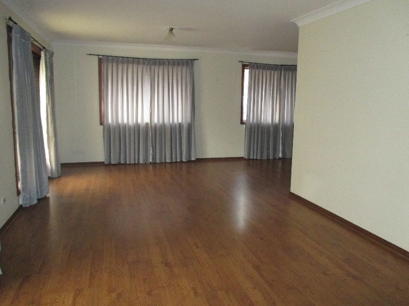 27 Boynedale Street, Carindale QLD 4152