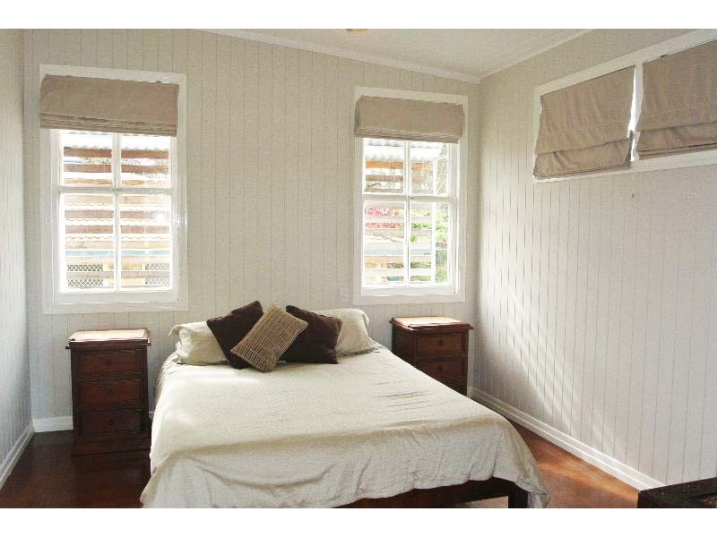 10 Worthing Street, Wynnum QLD 4178