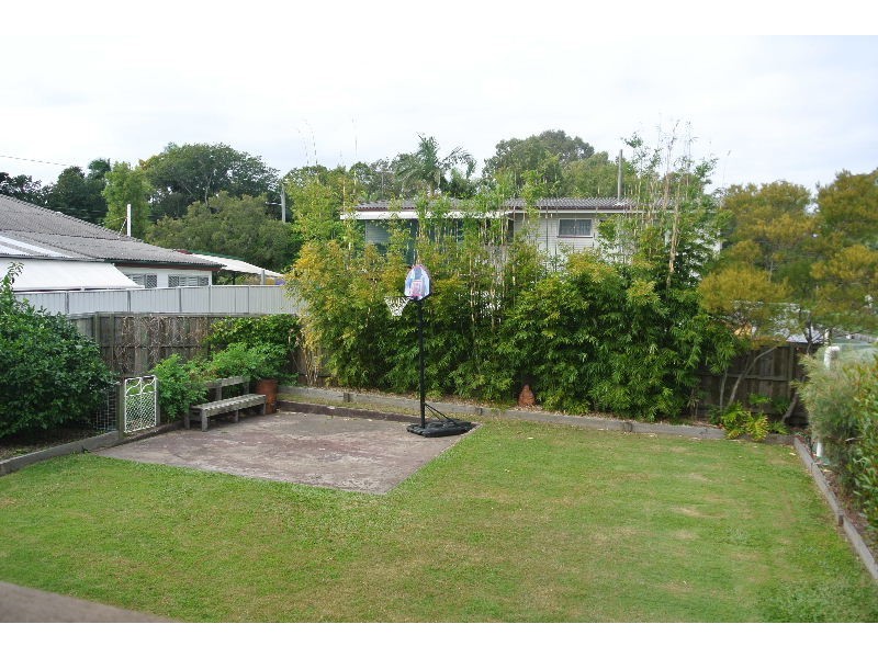 10 Worthing Street, Wynnum QLD 4178