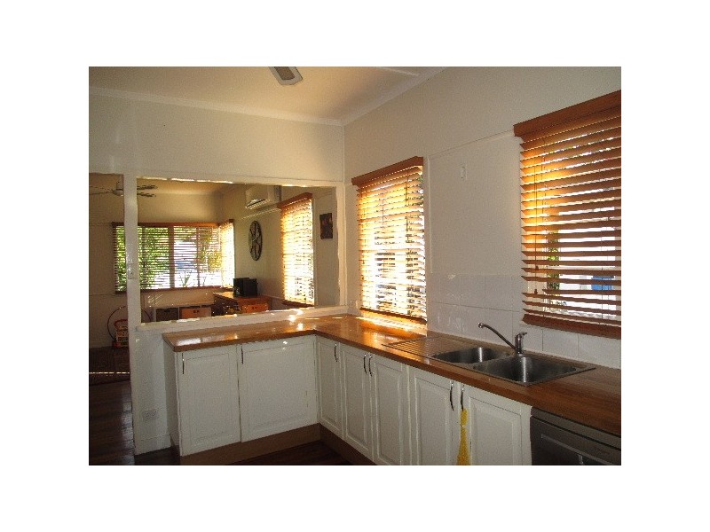 15 Chesney Street, Carina QLD 4152