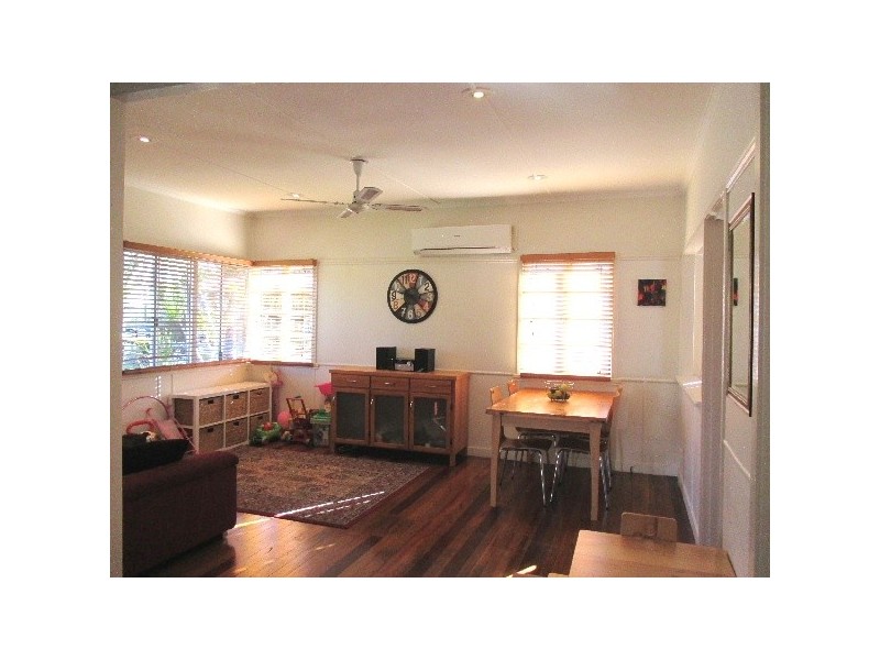 15 Chesney Street, Carina QLD 4152