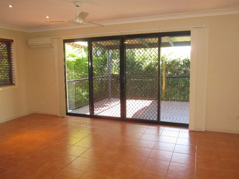 4/31 Dickenson Street, Carina QLD 4152