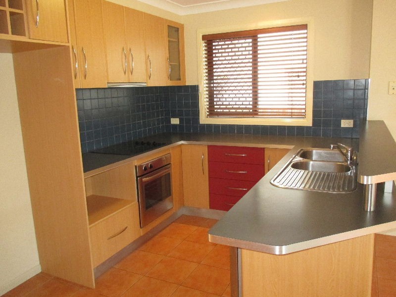 4/31 Dickenson Street, Carina QLD 4152