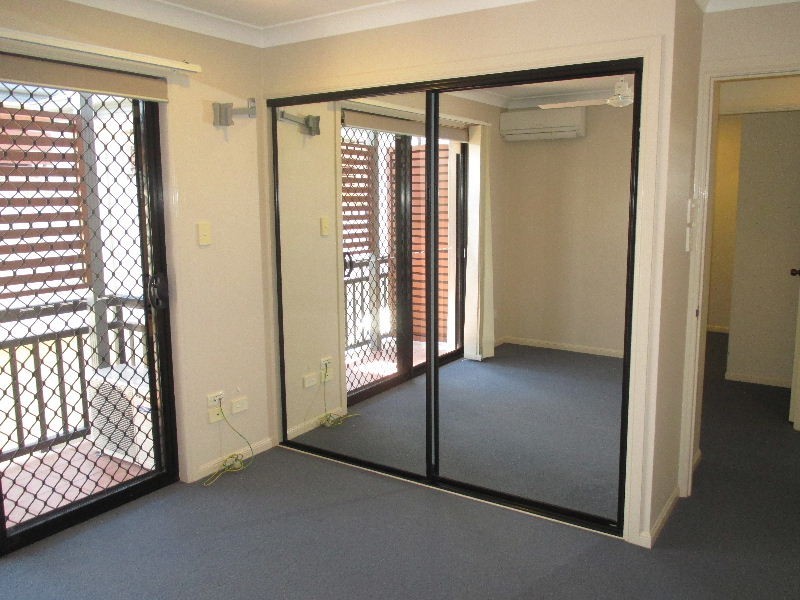 4/31 Dickenson Street, Carina QLD 4152