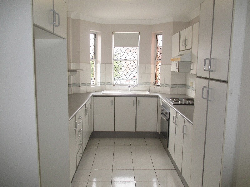 8/102 Pembroke Road, Coorparoo QLD 4151