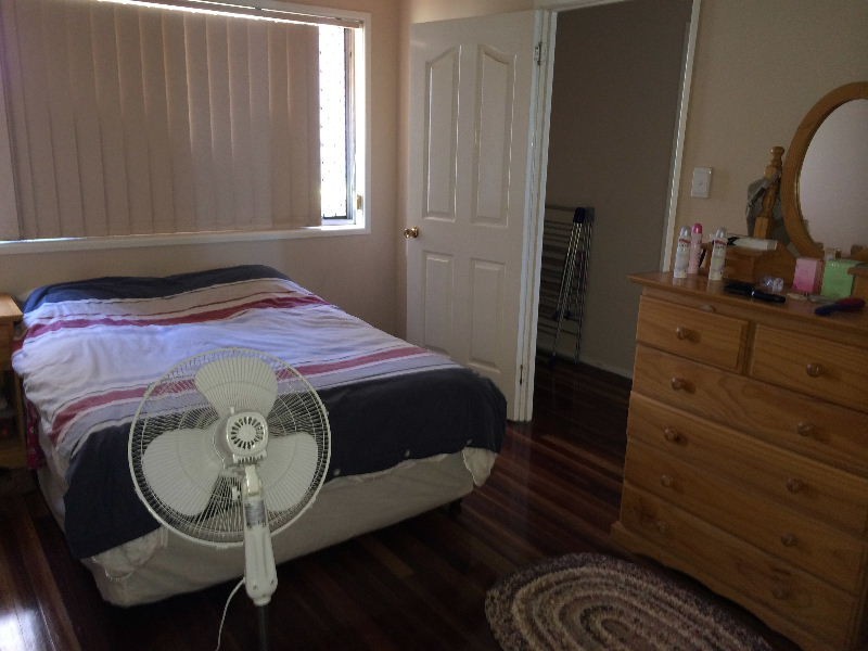 2/12 Robbies Avenue, Carina QLD 4152