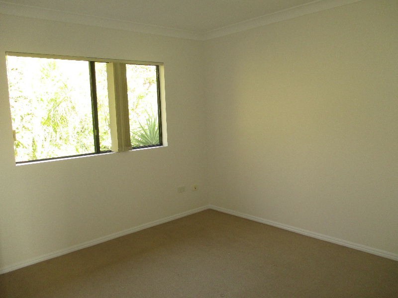 4/64 Longlands Street, East Brisbane QLD 4169