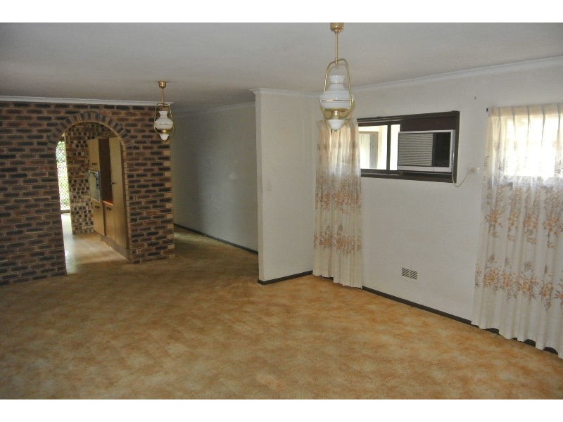 12 Modred Street, Carindale QLD 4152