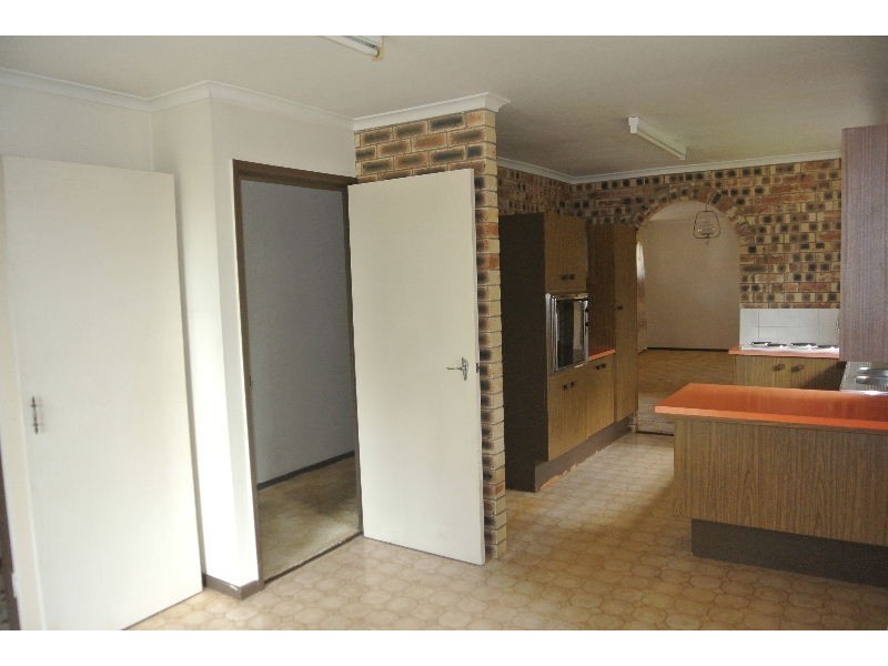 12 Modred Street, Carindale QLD 4152