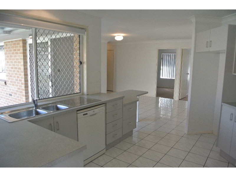 10 Kirkpatrick Street, Tingalpa QLD 4173