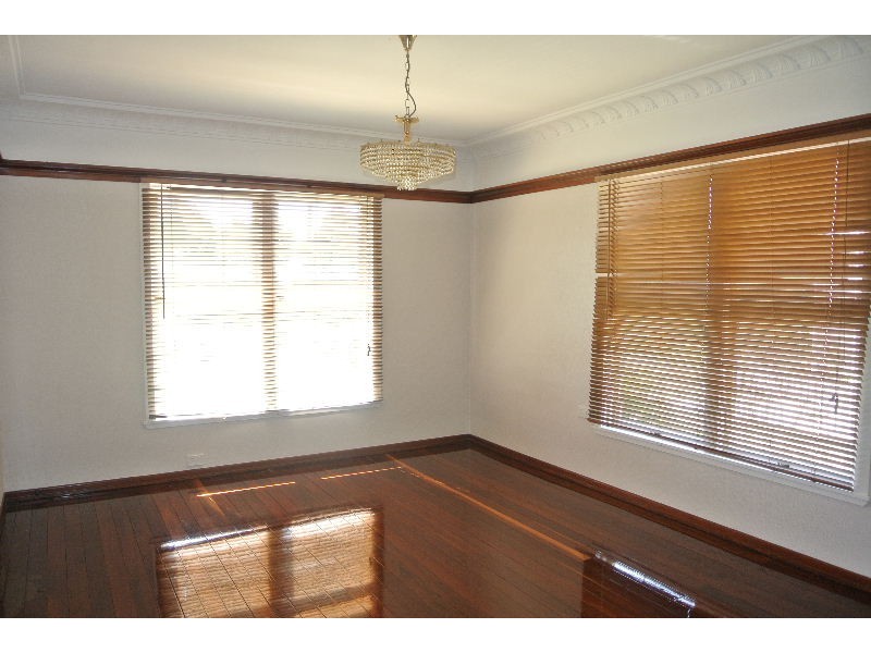 15 Arrowsmith Street, Carina QLD 4152