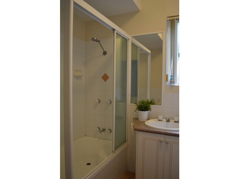 1/34 Elliott Street, Hawthorne QLD 4171