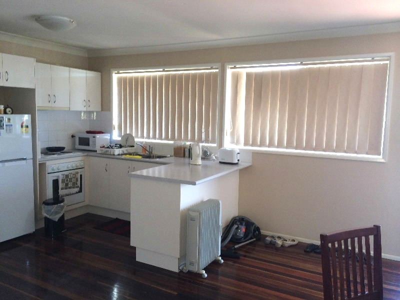 1/12 Robbies Avenue, Carina QLD 4152