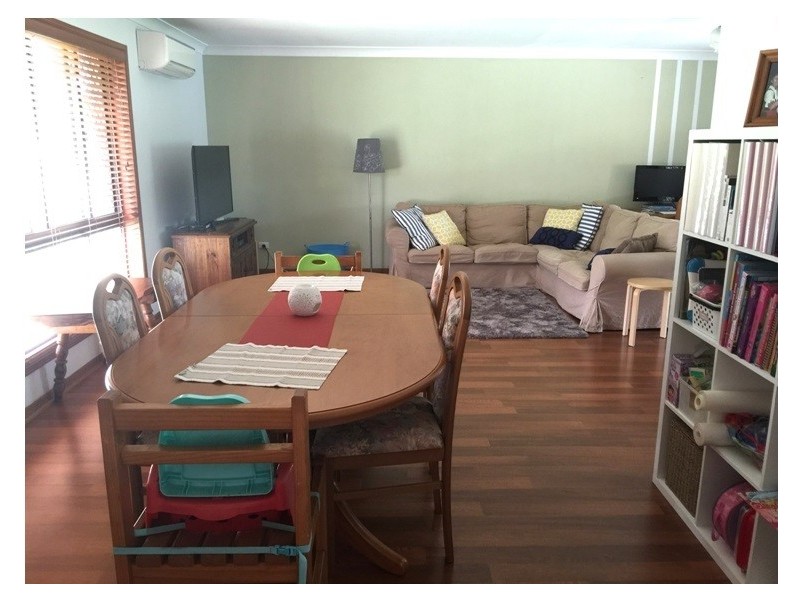 384 Winstanley Street, Carindale QLD 4152