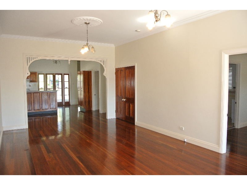 35 Wyena Street, Camp Hill QLD 4152