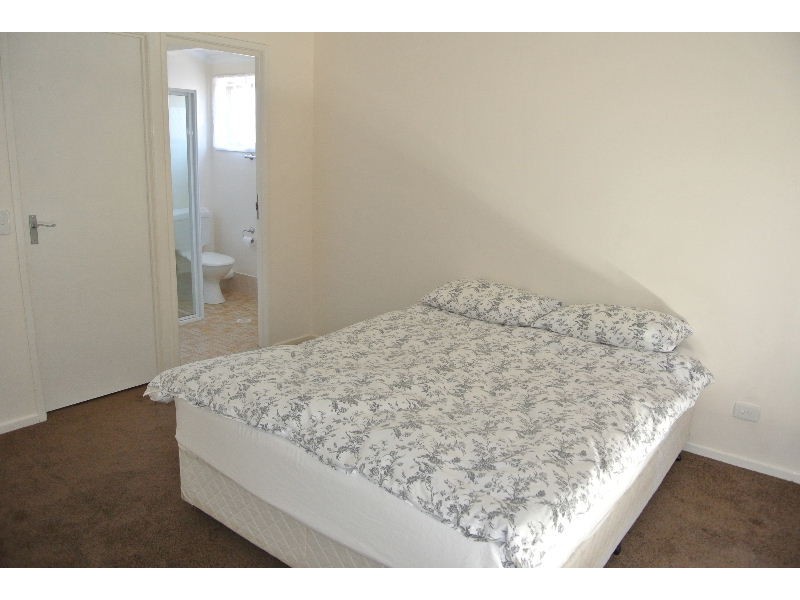 105 Bridgnorth Street, Carindale QLD 4152