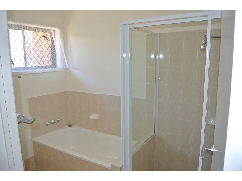 105 Bridgnorth Street, Carindale QLD 4152