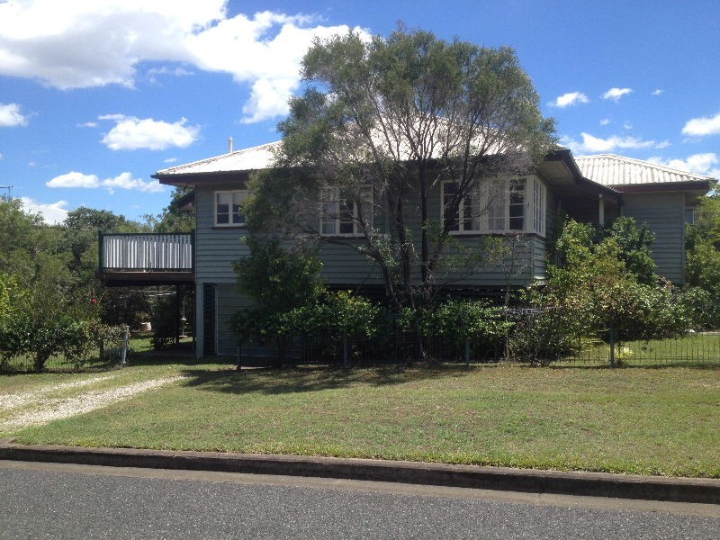 52 Arrol Street, Camp Hill QLD 4152