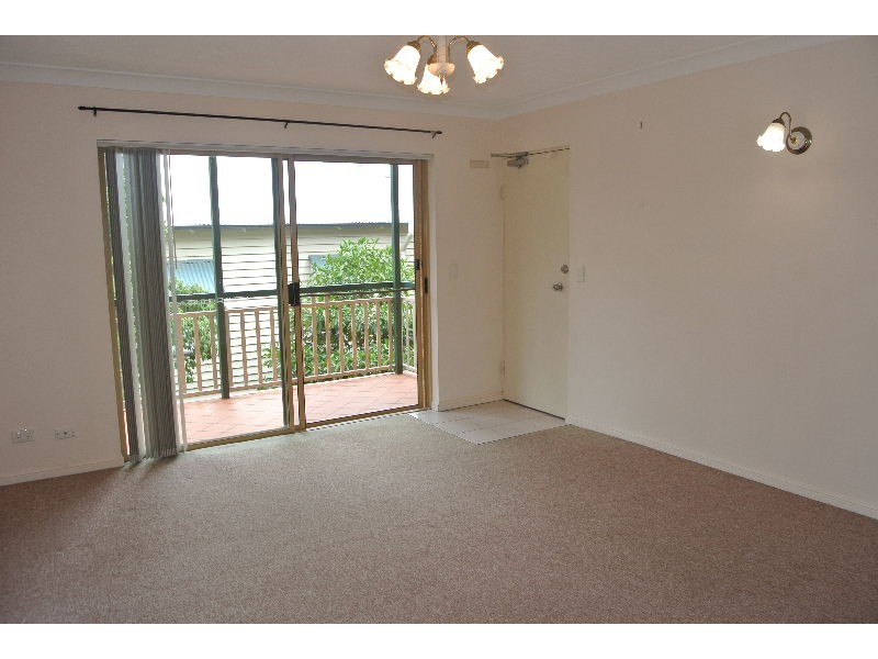 1/12 McLay Street, Coorparoo QLD 4151