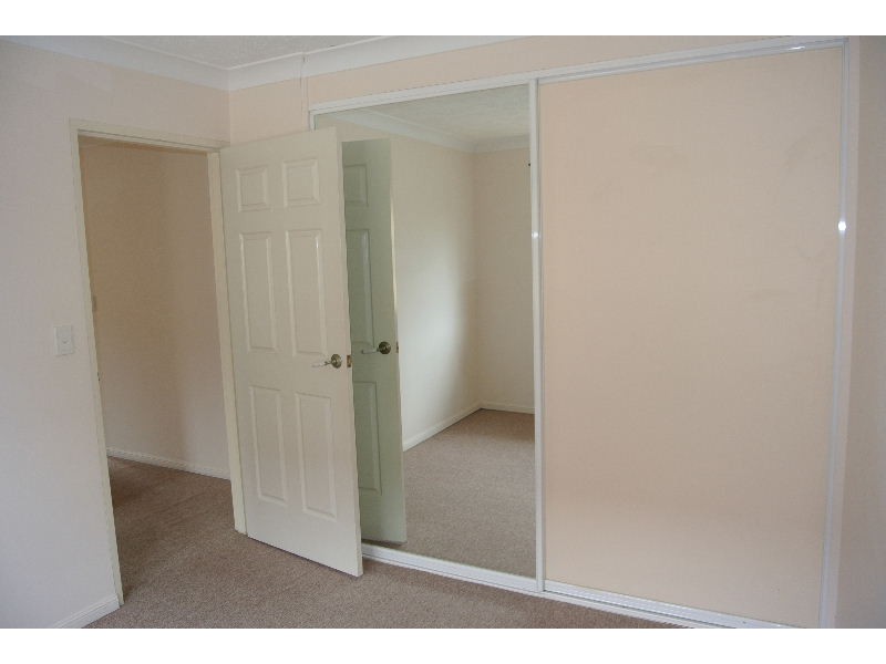 1/12 McLay Street, Coorparoo QLD 4151