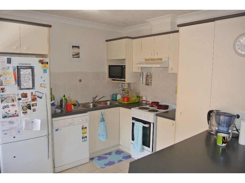 2/35 Sankey Street, Carina QLD 4152