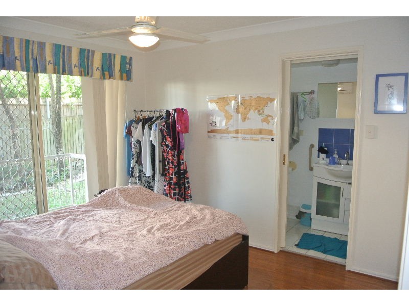 2/35 Sankey Street, Carina QLD 4152