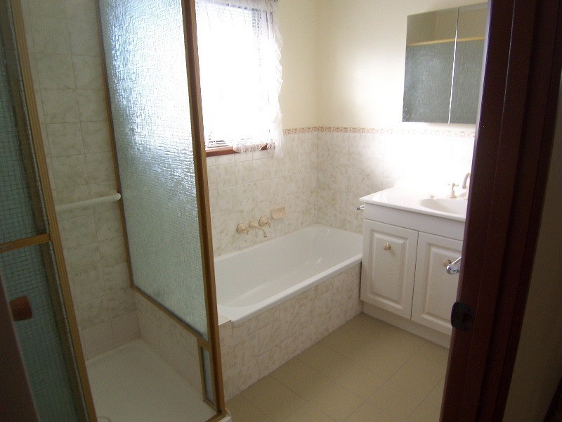 1 Nogoa Street, Carina Heights QLD 4152